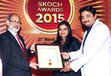 Manorama Infosolution CEO Ashvini Danigond receiving Skoch Achiever Award 2015